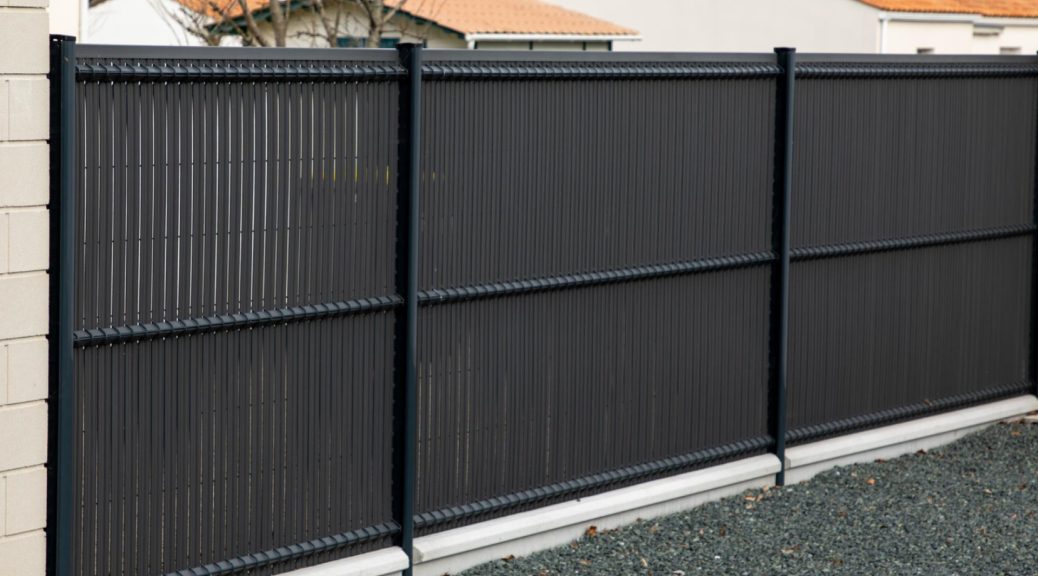 Apporter une touche de design à votre extérieur avec un brise vue